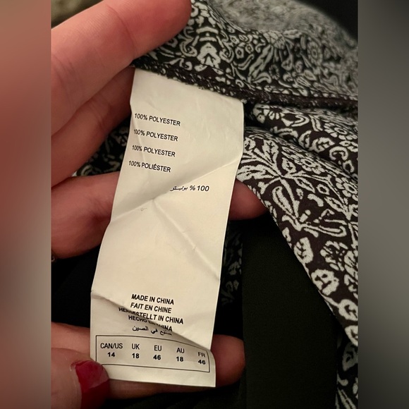 EUC US 14 Michel Studio Reversible Black and White Camisole - Picture 6 of 6